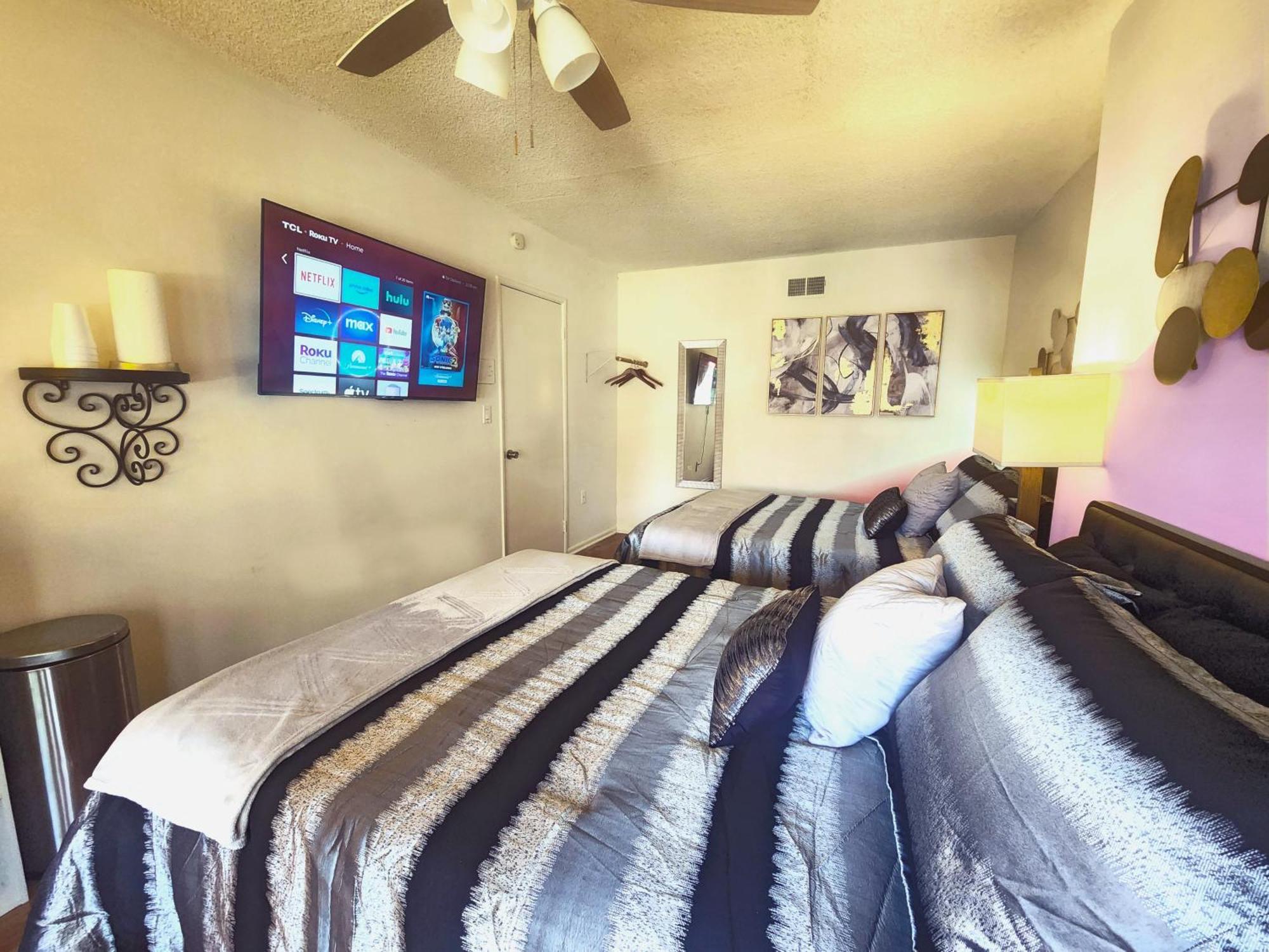 The Hathaway Suites Los Angeles Kamer foto